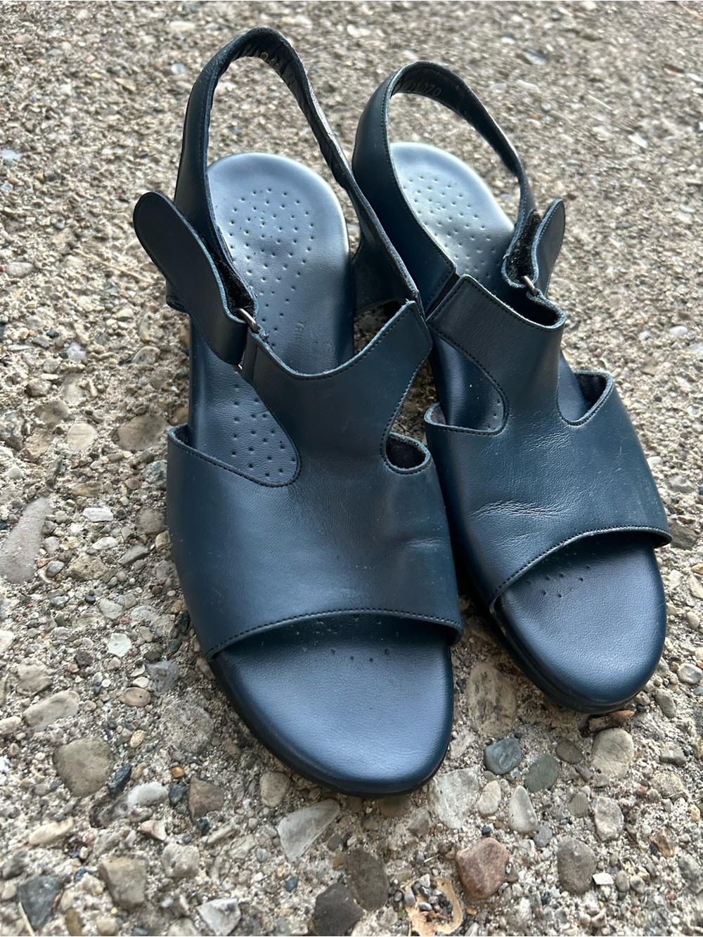 SAS Women’s Navy Open-Toe Slingback Sandals Comfort Size 9.5 M